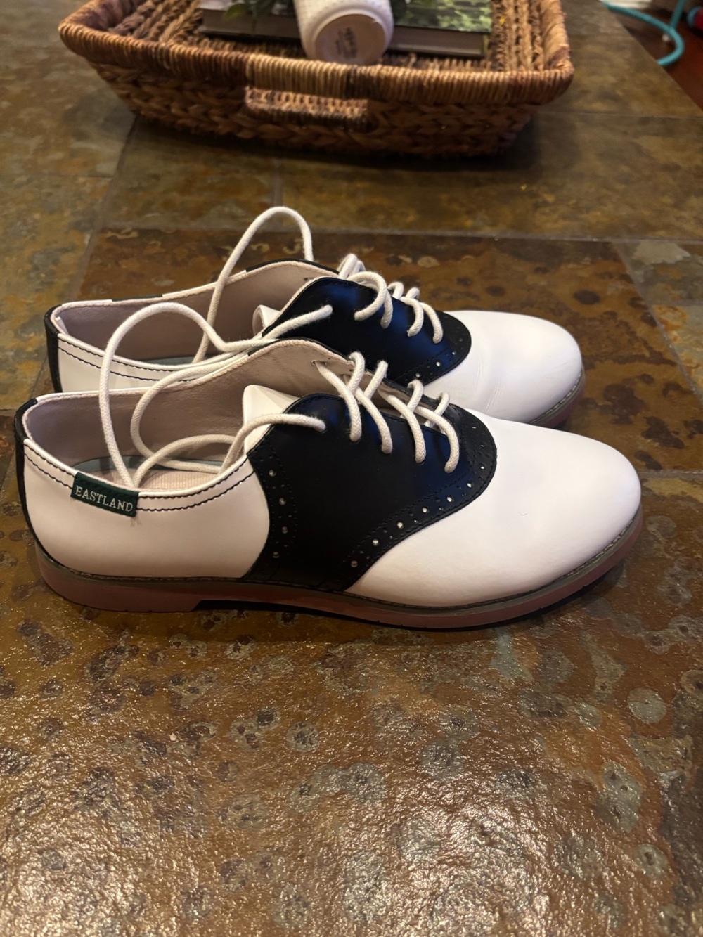 Eastland Saddle Shoes - Picture 3 of 10